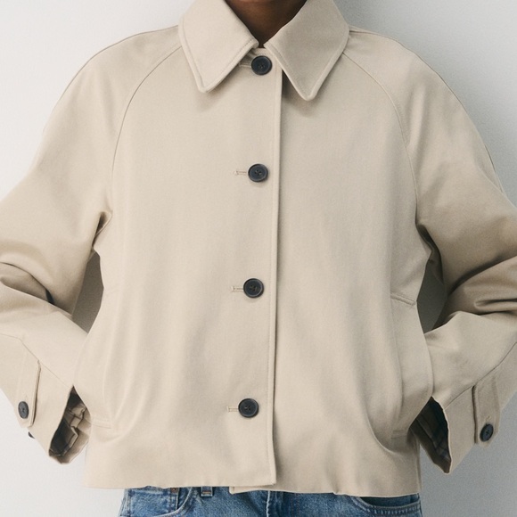 Aritzia Jackets & Blazers - The Regent Short Trench Coat